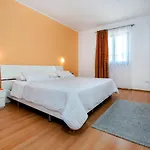 Pensionat And Camaiore