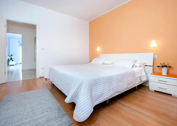 And Camaiore Penzion 4*